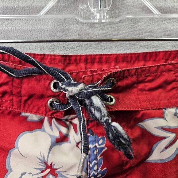 Old Navy Swim Trunks Mens Size Medium Red Floral Board Shorts - Picture 3 of 10